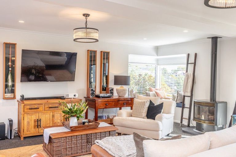 Photo of property in 11 D'arcy Road, Bastia Hill, Whanganui, 4500