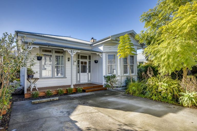 Photo of property in 16 Owen Street, Napier South, Napier, 4110