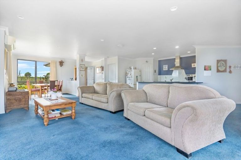 Photo of property in 286 Rehutai Road, Baylys Beach, Dargaville, 0377