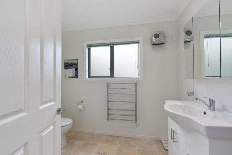 Photo of property in 393 Moores Valley Road, Wainuiomata, 5373