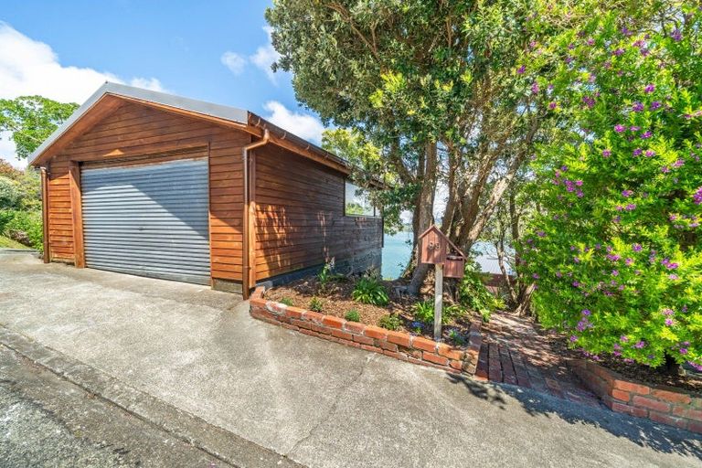 Photo of property in 99 Motuhara Road, Plimmerton, Porirua, 5026