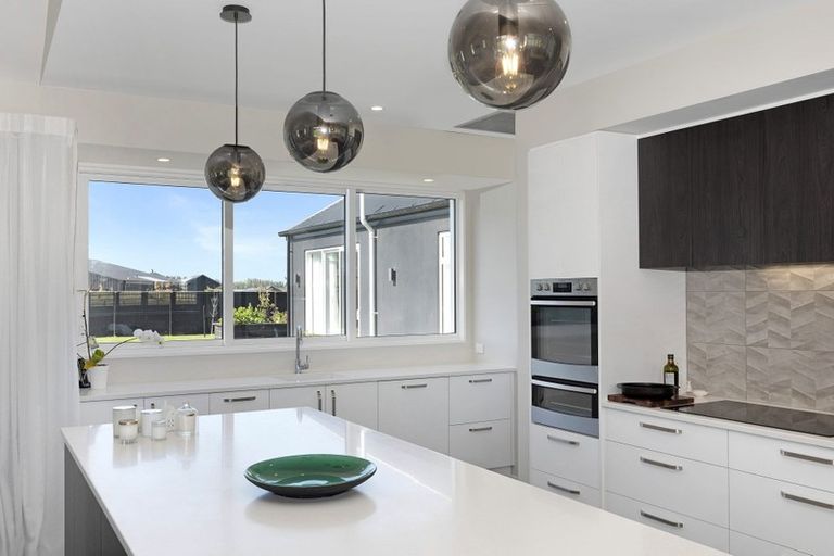 Photo of property in 10 Silver Peaks Drive, West Melton, 7618