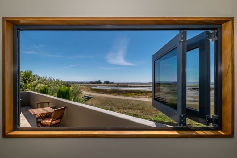 Photo of property in 127 Park Terrace, Waikuku Beach, 7473