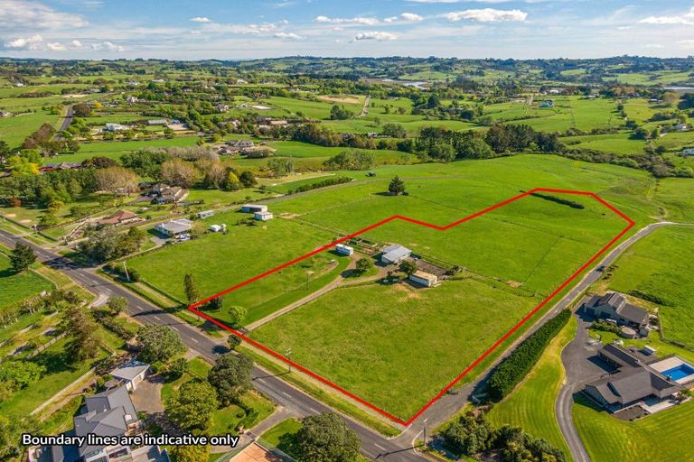 Photo of property in 250 Clifton Road, Whitford, 2571