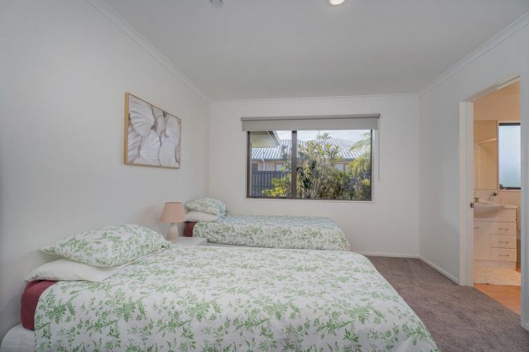 Photo of property in 51 Cholmondeley Crescent, Whitianga, 3510
