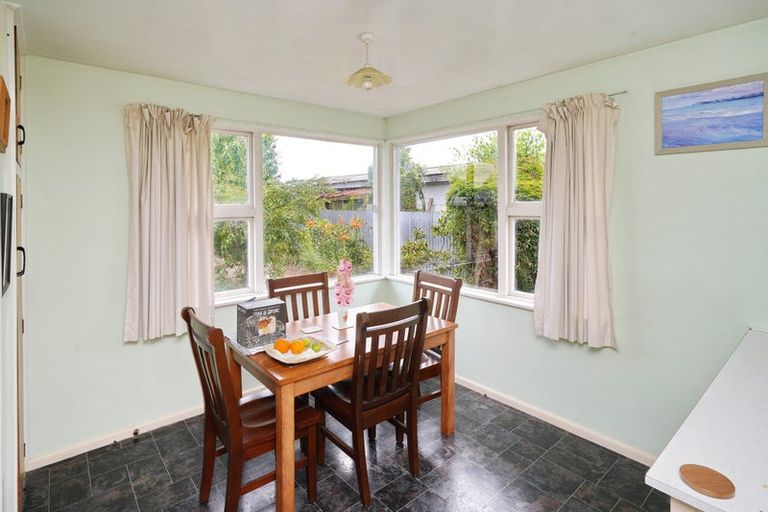 Photo of property in 96 Marlow Road, Aranui, Christchurch, 8061