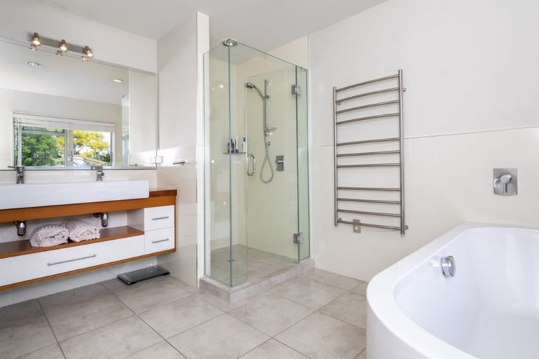 Photo of property in 6 Terrace Avenue, Mount Maunganui, 3116