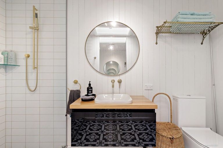 Photo of property in 160 Batty Road, Kingseat, Papakura, 2580