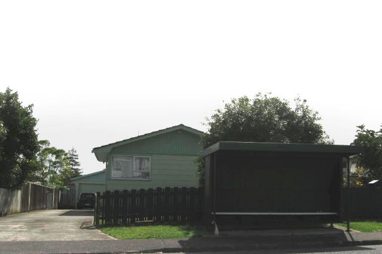 Photo of property in 15 Waari Avenue, Sunnyvale, Auckland, 0612