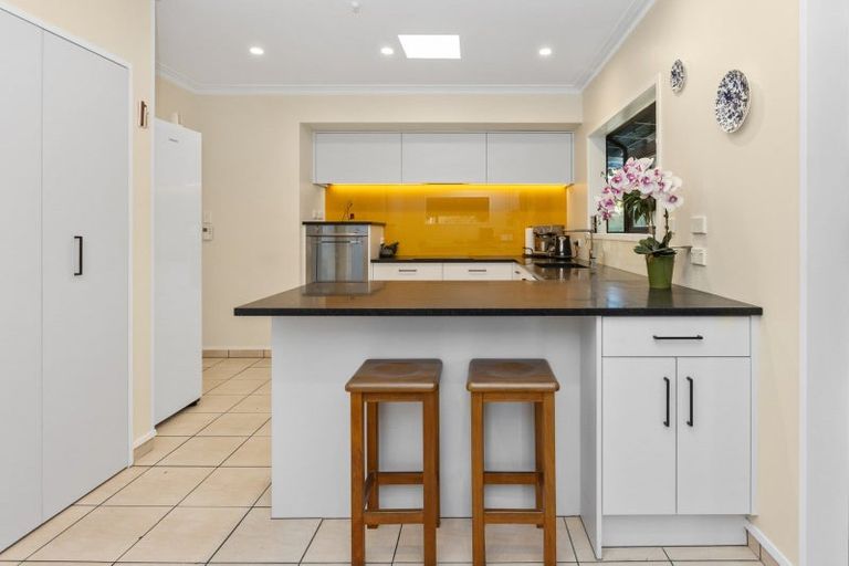 Photo of property in 128 Freyberg Avenue, Tamatea, Napier, 4112