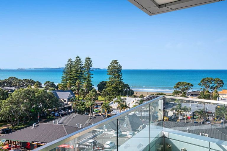 Photo of property in 703/11 Tamariki Avenue, Kelston, Auckland, 0602