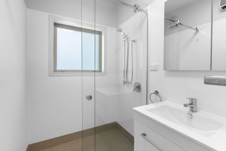 Photo of property in 42 Dunns Road, Otatara, Invercargill, 9879