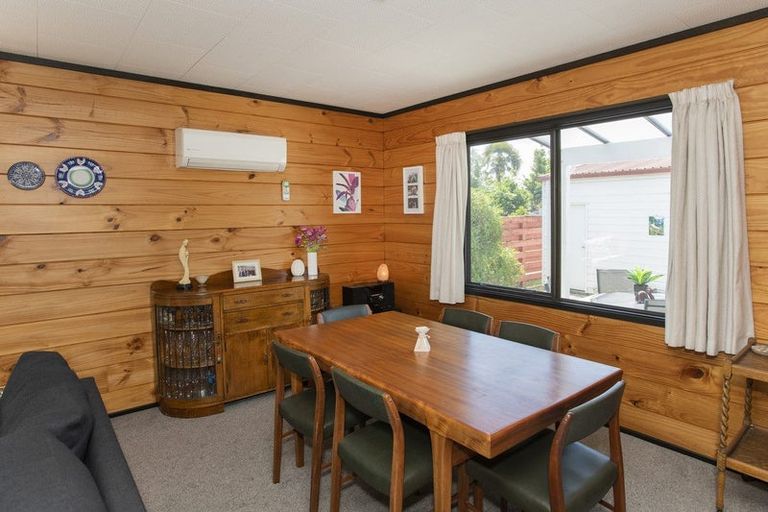 Photo of property in 12 Oak Street, Mangapapa, Gisborne, 4010