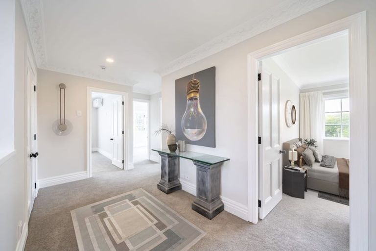 Photo of property in 29 Padnell Crescent, Paparangi, Wellington, 6037