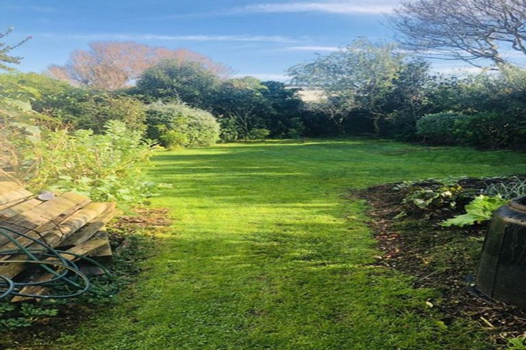 Photo of property in 77 Kapuni Street, Manaia, 4612