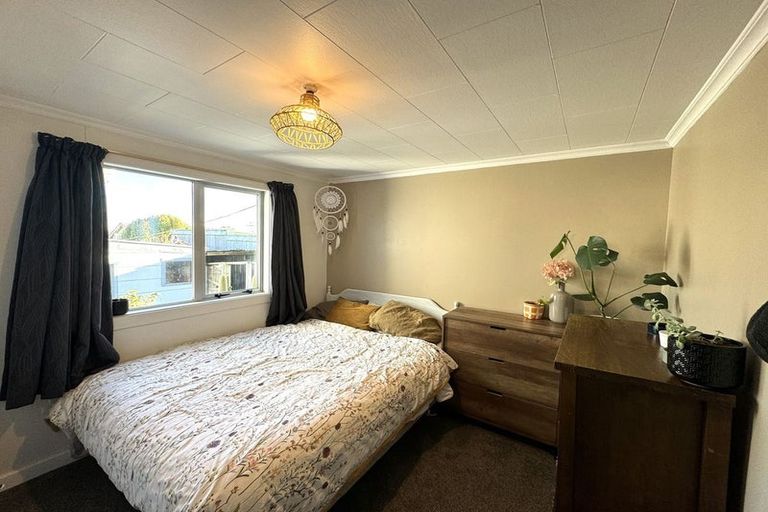 Photo of property in 59 Salcombe Street, Kaitangata, 9210