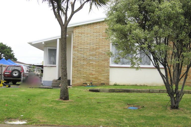 Photo of property in 27 Molesworth Place, Mangere, Auckland, 2022