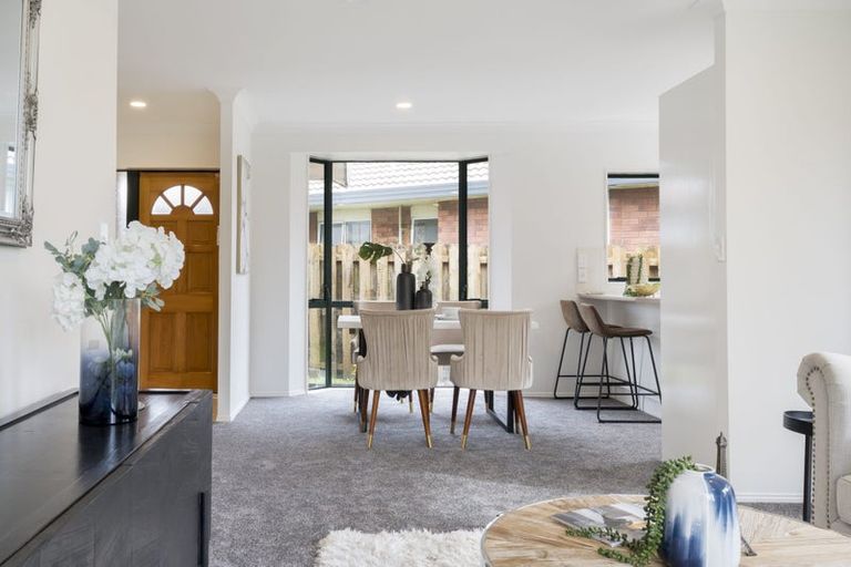 Photo of property in 22a Martin Jugum Lane, Ranui, Auckland, 0612