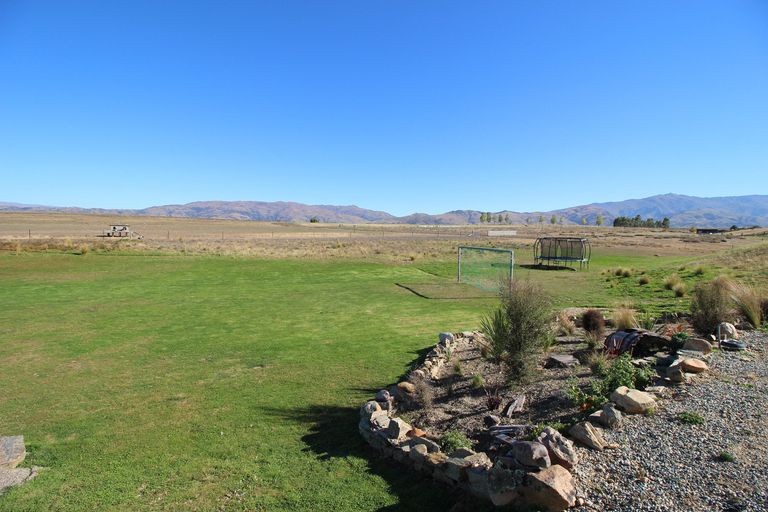 Photo of property in 211 Mcarthur Road, Springvale, Alexandra, 9391