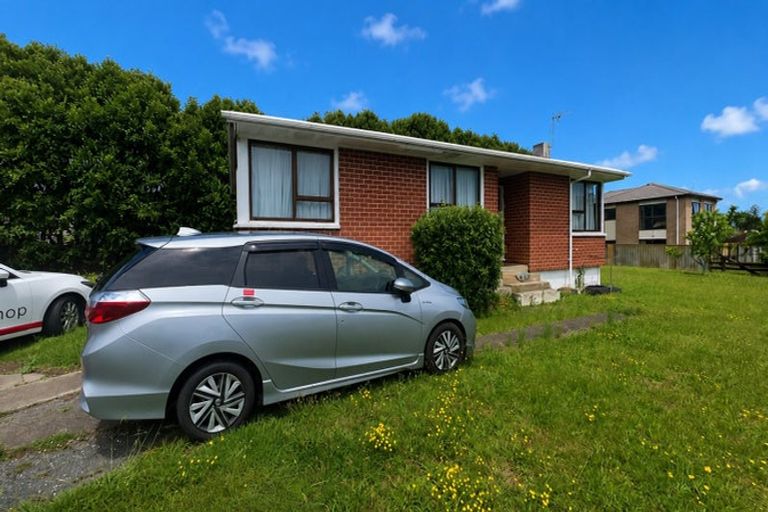 Photo of property in 13 Mclean Avenue, Papatoetoe, Auckland, 2025
