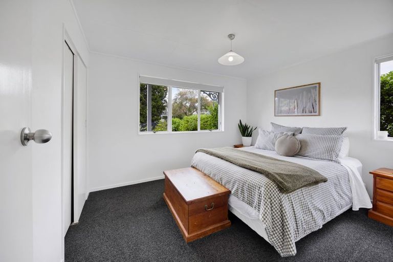 Photo of property in 17 Thames Street, Welbourn, New Plymouth, 4310