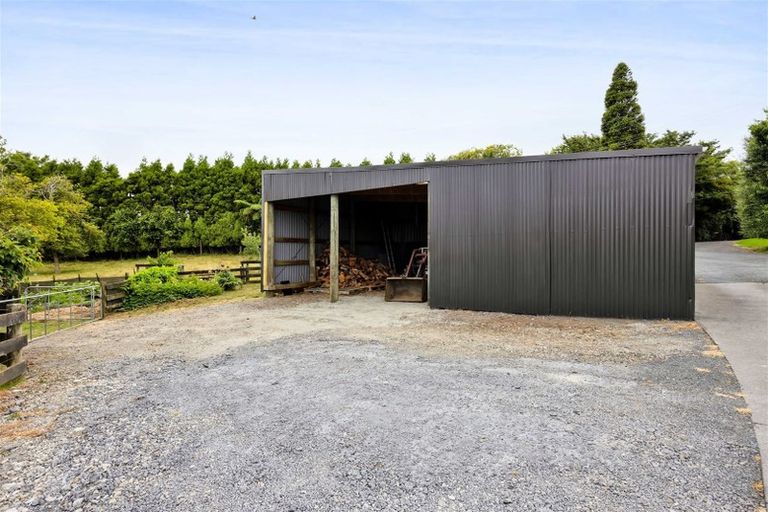 Photo of property in 206 Henwood Road, Paraite, New Plymouth, 4372