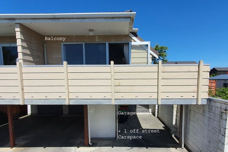 Photo of property in 2/7 Division Street, Riccarton, Christchurch, 8041