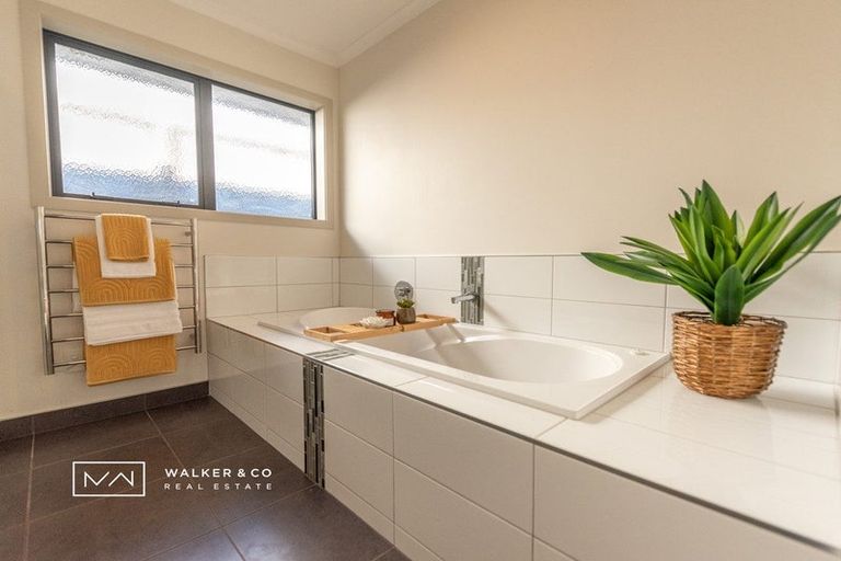 Photo of property in 98 Gibbons Street, Ebdentown, Upper Hutt, 5018