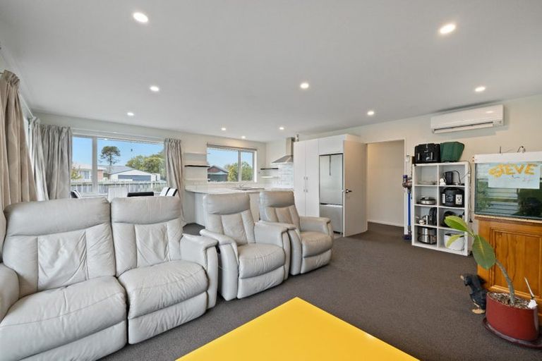 Photo of property in 39 Baynes Street, Burwood, Christchurch, 8083