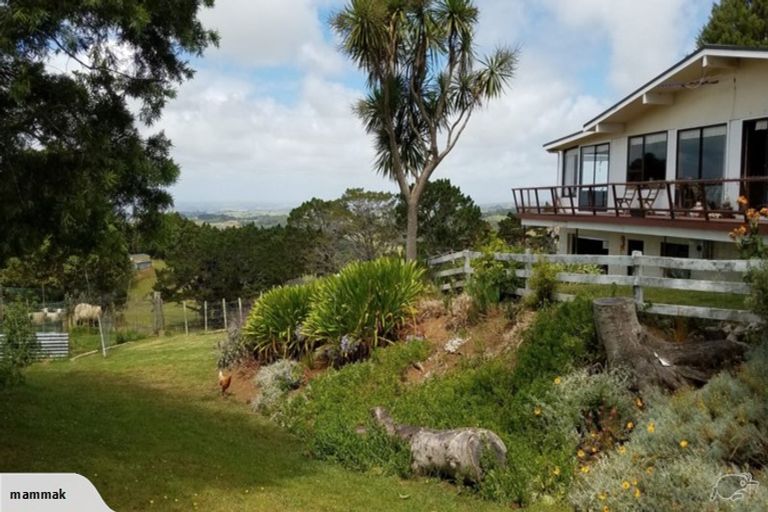 Photo of property in 190 Boiler Gully Road, Manukau Heads, Waiuku, 2684
