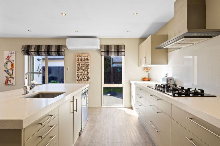 Photo of property in 11 Vasari Grange, Rolleston, 7614