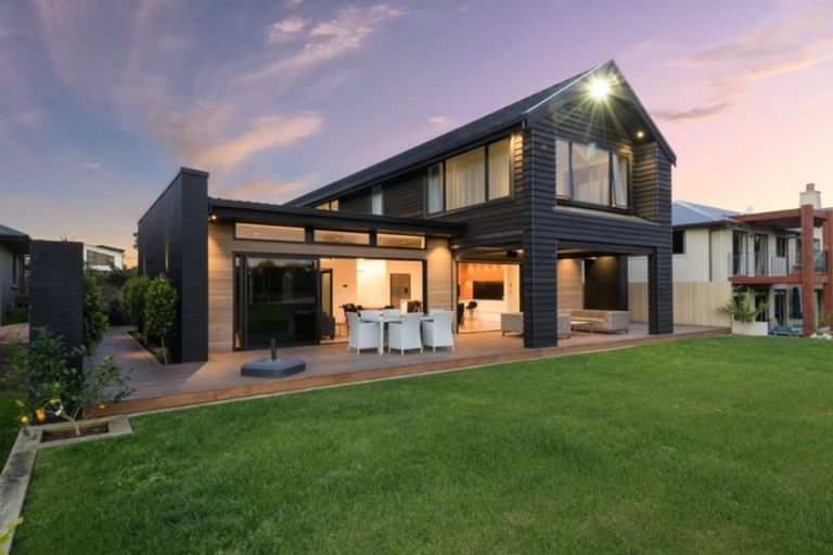 Photo of property in 210 Oceanbeach Road, Mount Maunganui, 3116