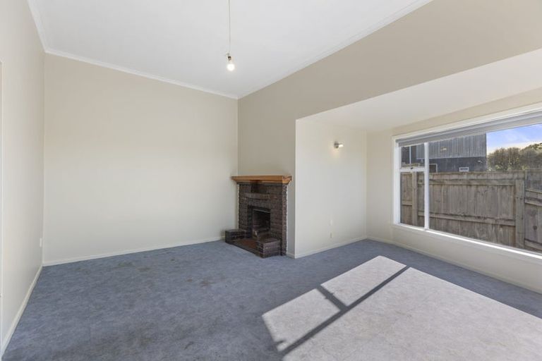 Photo of property in 32 Ngamotu Road, Moturoa, New Plymouth, 4310