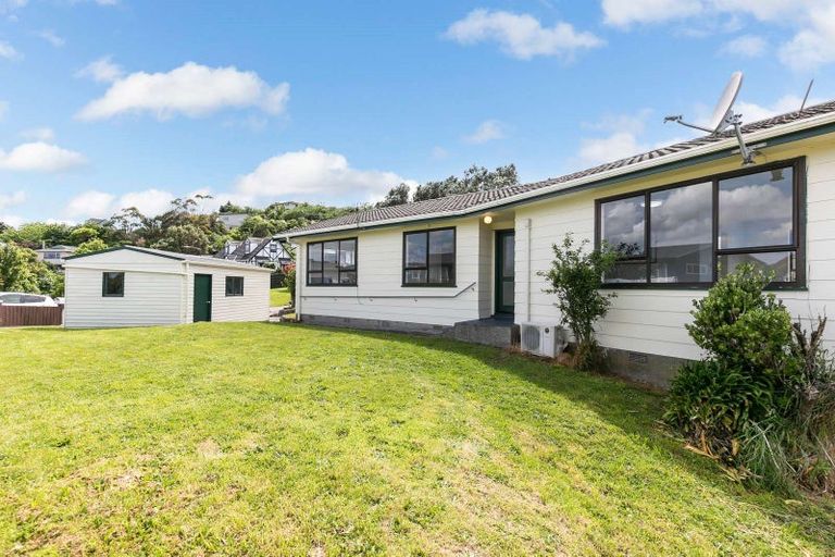 Photo of property in 36 Dominica Crescent, Grenada Village, Wellington, 6037