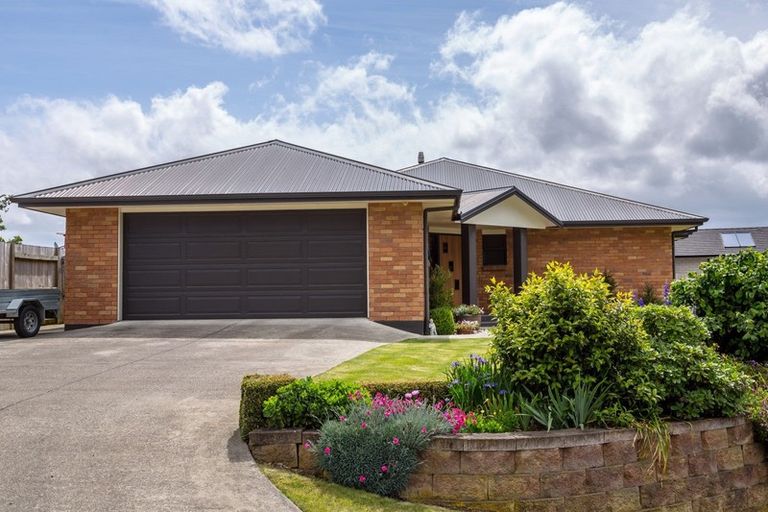 Photo of property in 17 Ruahine Street, Dannevirke, 4930