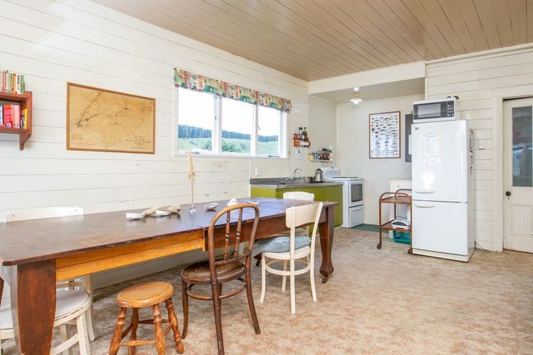 Photo of property in 25 Jetty Road, Castlepoint, Tinui, 5889