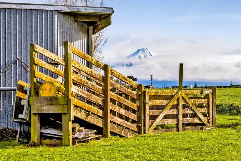 Photo of property in 183 Boylan Road, Te Roti, Hawera, 4673