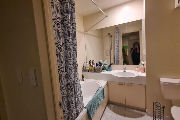 Photo of property in St James Courts, 9/77 Gloucester Street, Christchurch Central, Christchurch, 8013