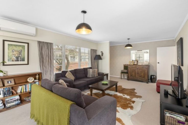 Photo of property in 1/23 Saint Columbans Grove, Boulcott, Lower Hutt, 5010