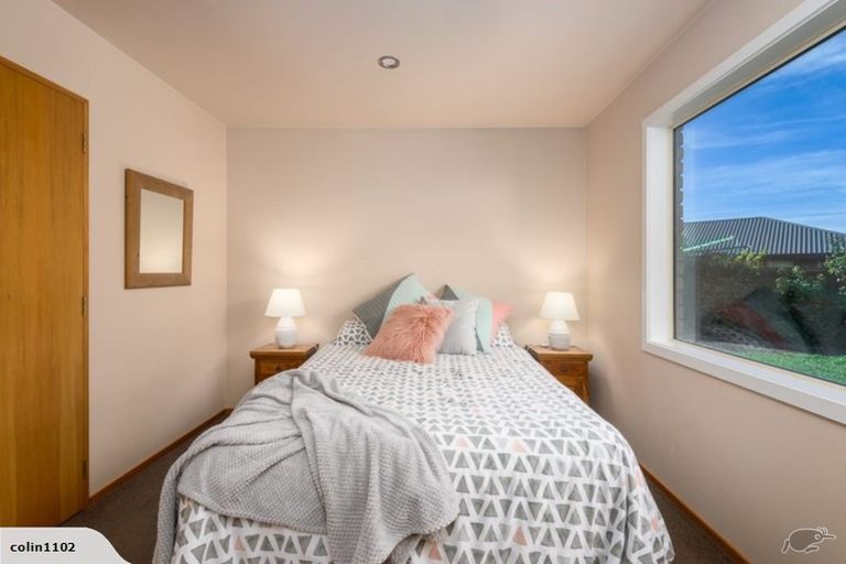 Photo of property in 4 Hemingford Place, Halswell, Christchurch, 8025