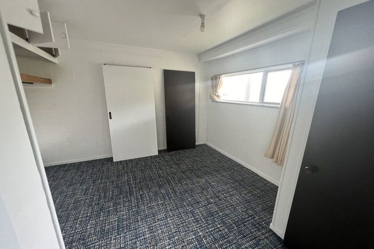 Photo of property in 1/22 Glenvar Road, Torbay, Auckland, 0630