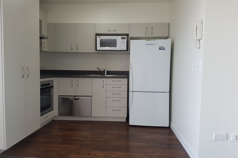 Photo of property in 32/30 Mathesons Road, Phillipstown, Christchurch, 8011