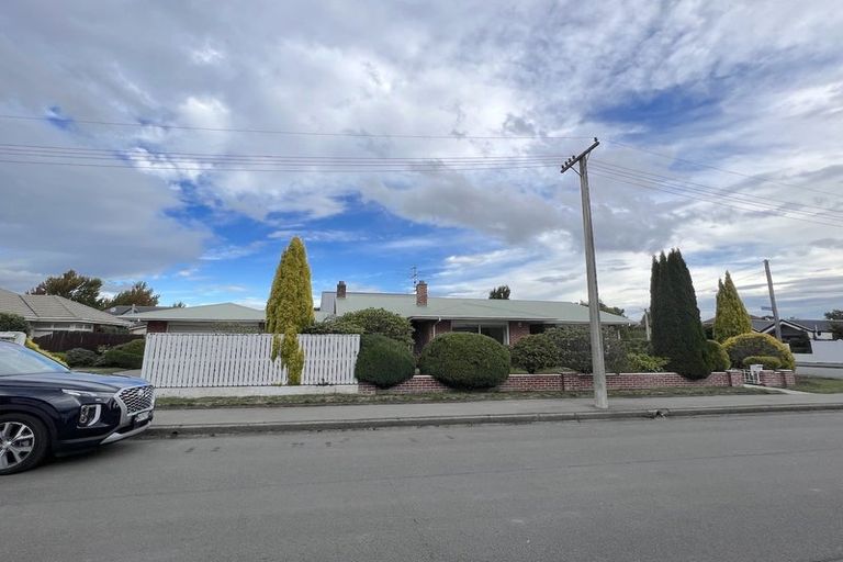 Photo of property in 3 Verran Place, Fendalton, Christchurch, 8052