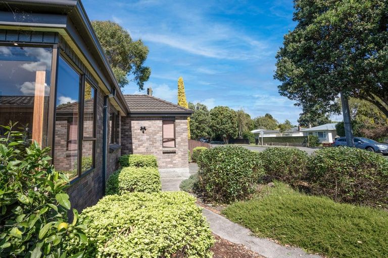 Photo of property in 557a Ruahine Street, Hokowhitu, Palmerston North, 4410