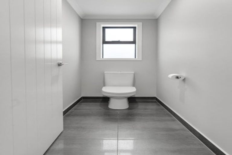 Photo of property in 130 Coast Boulevard, Papamoa Beach, Papamoa, 3118