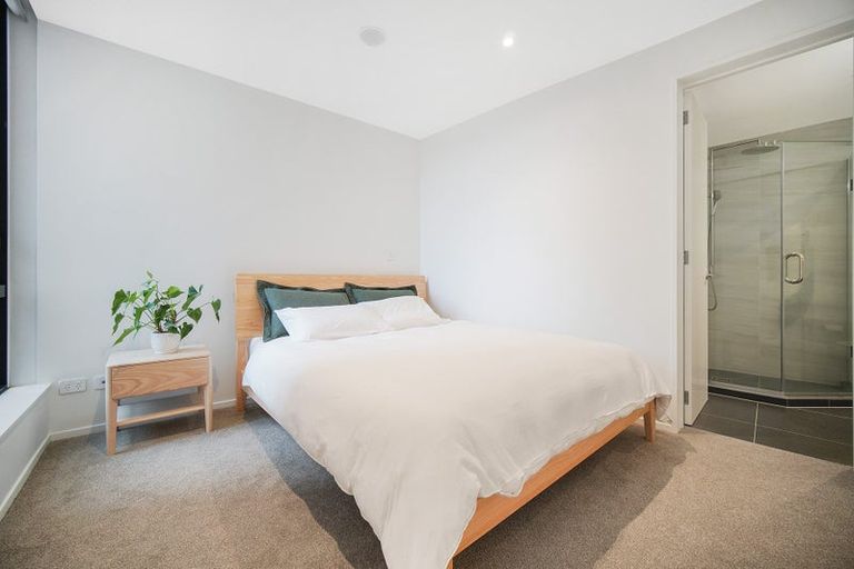 Photo of property in 102/1 Buscomb Avenue, Henderson, Auckland, 0610