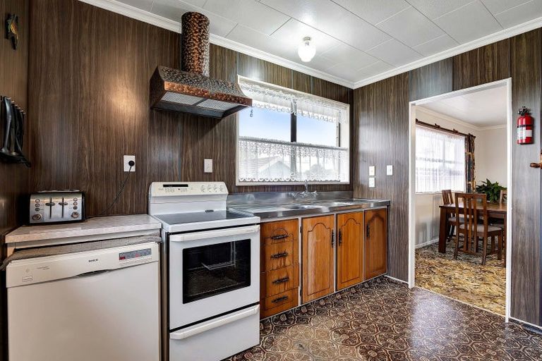 Photo of property in 14 Tayler Street, Eltham, 4322