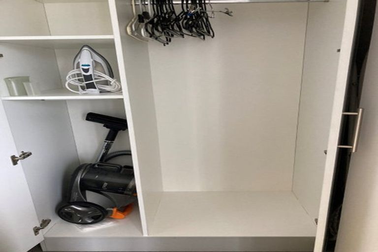 Photo of property in The Peak Apartments, 406/170 Taranaki Street, Te Aro, Wellington, 6011