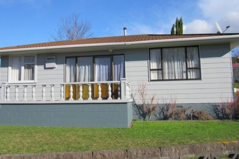 Photo of property in 14 Tavistock Street, Westown, New Plymouth, 4310