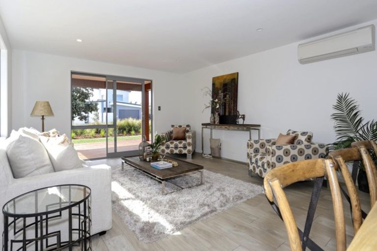 Photo of property in 10 Tuangi Way, Papamoa Beach, Papamoa, 3118